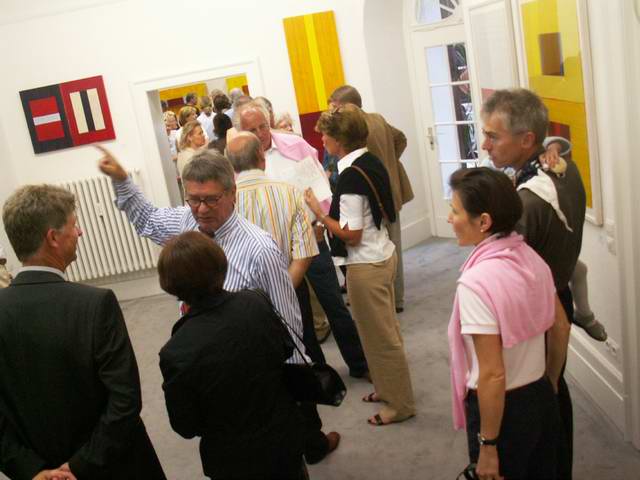 "Ex-zentrische Farbräume"