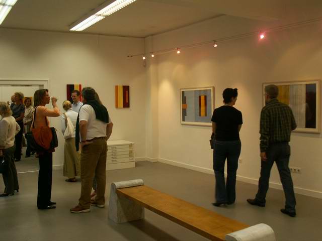 "Ex-zentrische Farbräume"