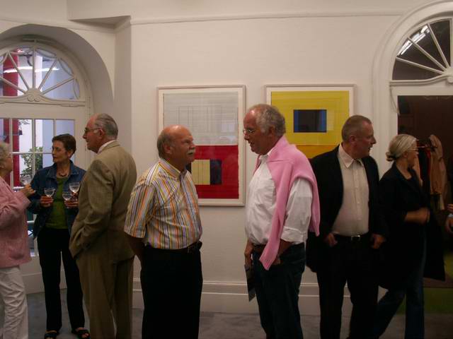 "Ex-zentrische Farbräume"